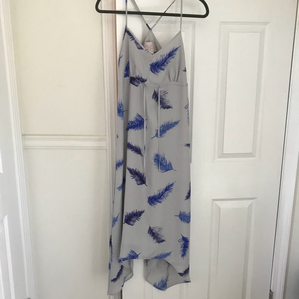 Feather print handkerchief hem midi dress